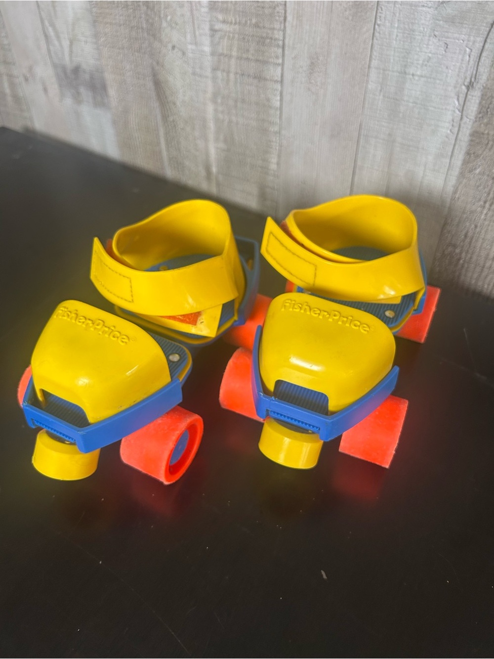 Vintage 1984 Fisher Price Grow With Me Adjustable Toddler Roller Skates Model185